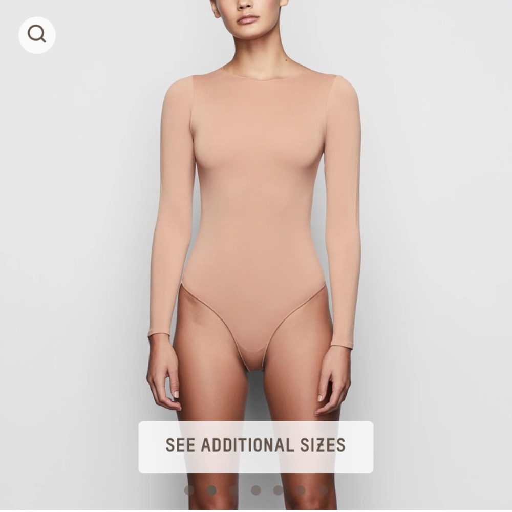 Skims ESSENTIAL CREW NECK LONG SLEEVE BODYSUIT size small